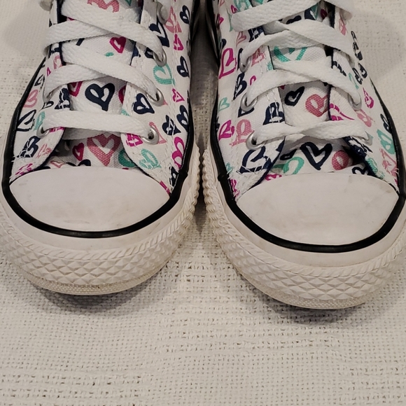 Kids Converse. Size 3. - Picture 6 of 8